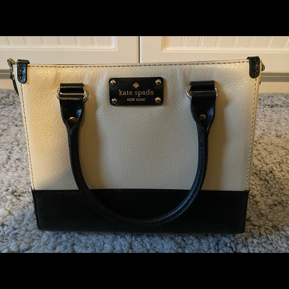 Kate spade purse! Beautiful and functional.